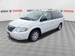 2005 Chrysler Town & Country Touring