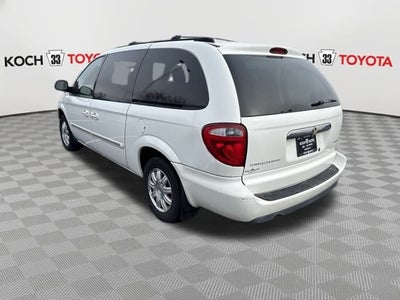2005 Chrysler Town & Country Touring