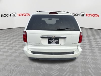 2005 Chrysler Town & Country Touring
