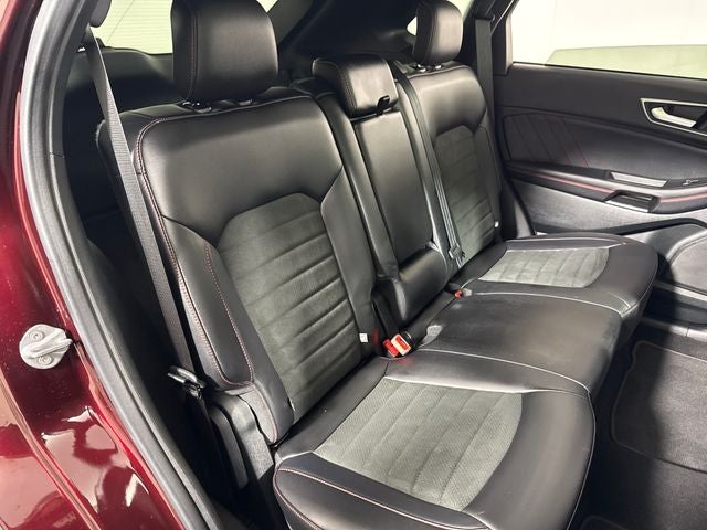 2022 Ford Edge ST Line