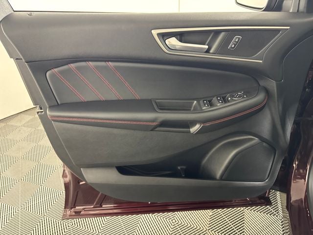 2022 Ford Edge ST Line