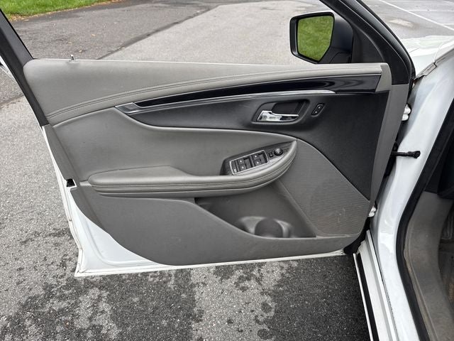 2017 Chevrolet Impala LT 1LT