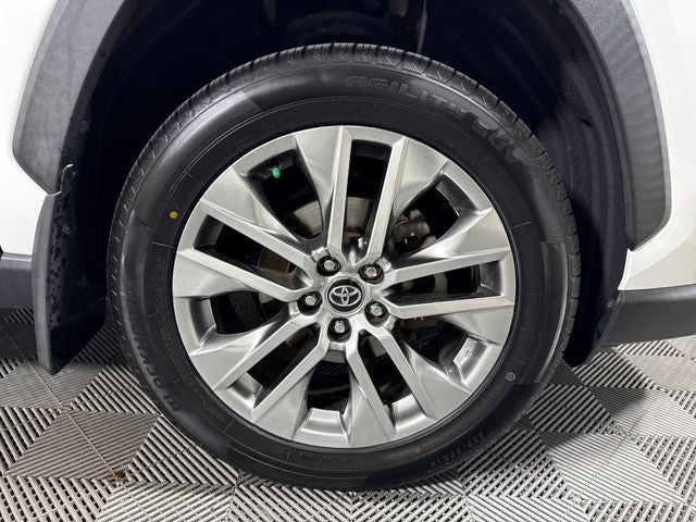 2020 Toyota RAV4 XLE Premium