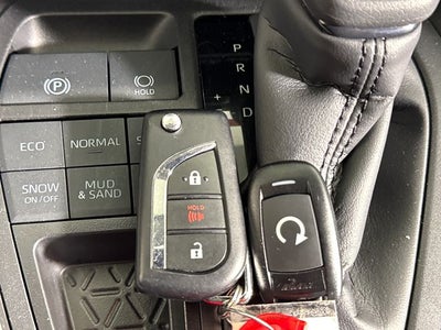 2025 Toyota RAV4 LE
