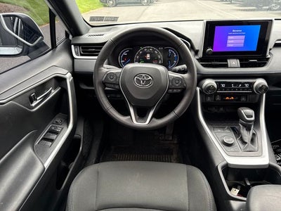 2024 Toyota RAV4 Hybrid SE