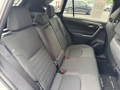 2025 Toyota RAV4 Hybrid SE