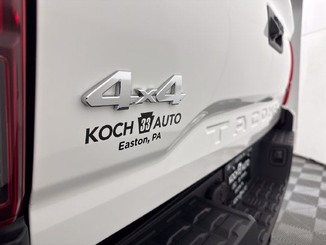 2023 Toyota Tacoma SR V6