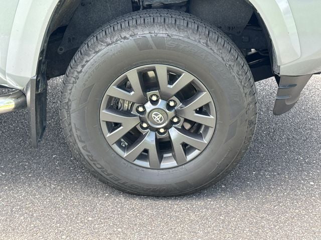 2020 Toyota Tacoma SR5 V6