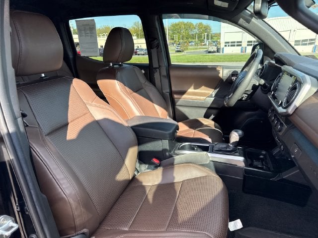 2023 Toyota Tacoma Limited V6