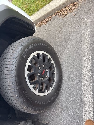 2025 Toyota Tacoma TRD Off-Road