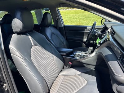 2019 Toyota Camry SE