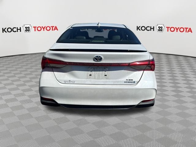 2020 Toyota Avalon Hybrid XSE