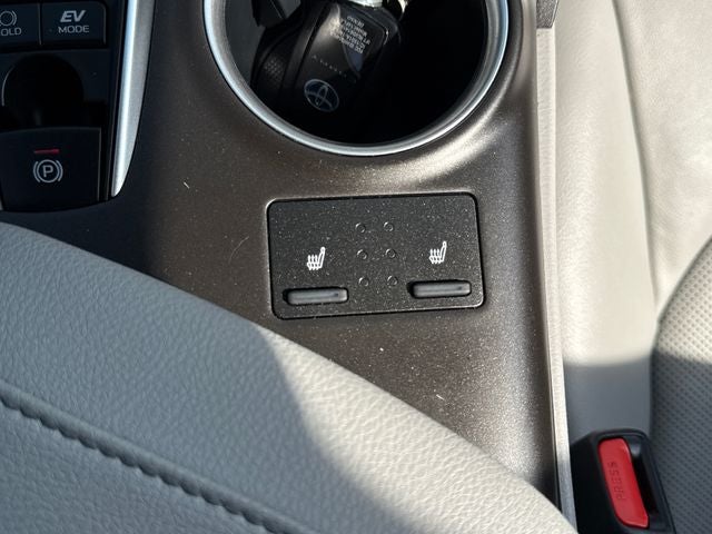 2023 Toyota Camry Hybrid XLE