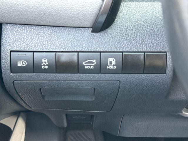 2023 Toyota Camry Hybrid XLE