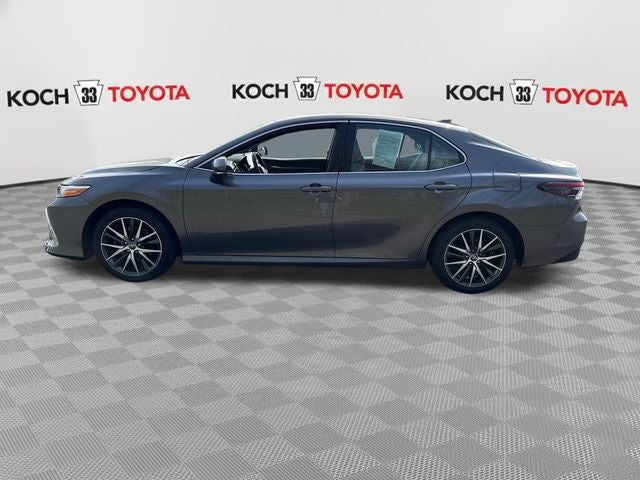 2023 Toyota Camry Hybrid XLE
