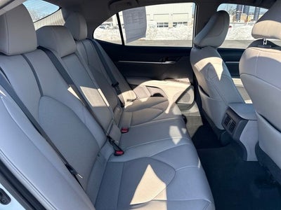 2021 Toyota Camry Hybrid XLE