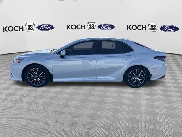 2021 Toyota Camry Hybrid XLE