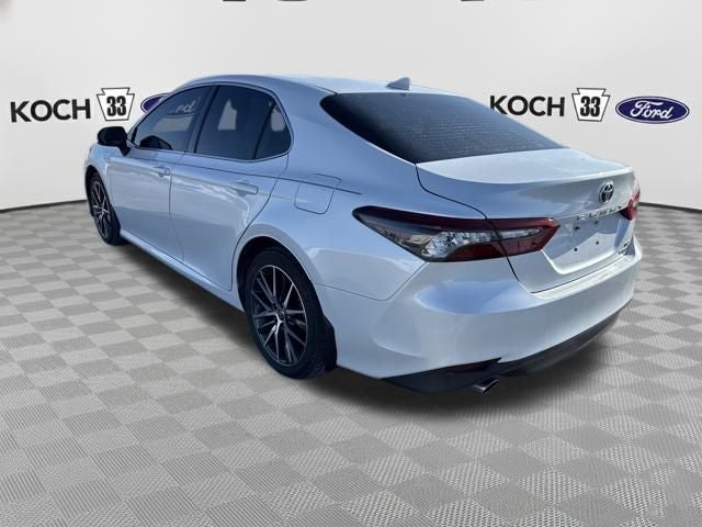 2021 Toyota Camry Hybrid XLE