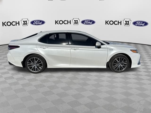 2021 Toyota Camry Hybrid XLE