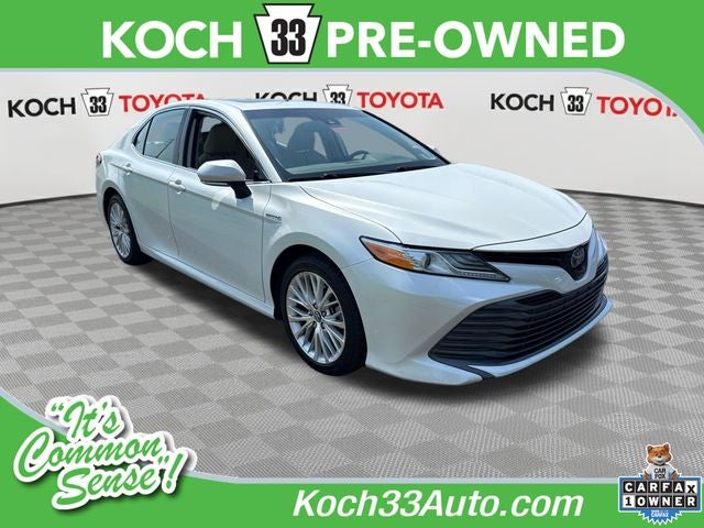 2020 Toyota Camry Hybrid XLE