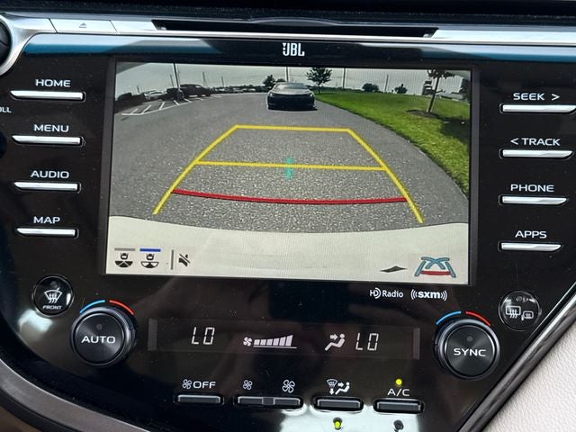 2020 Toyota Camry Hybrid XLE