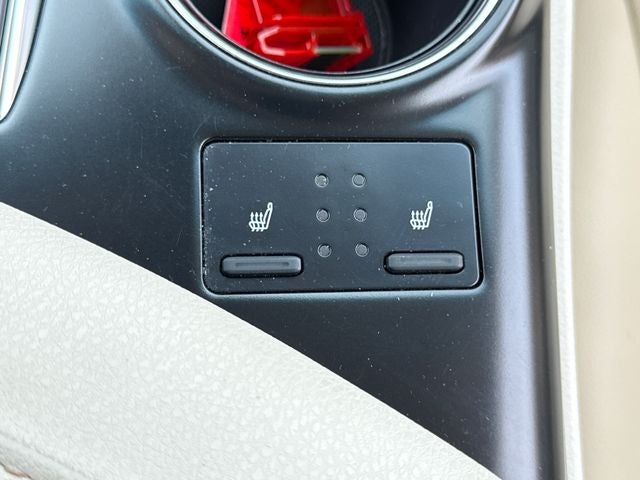 2020 Toyota Camry Hybrid XLE
