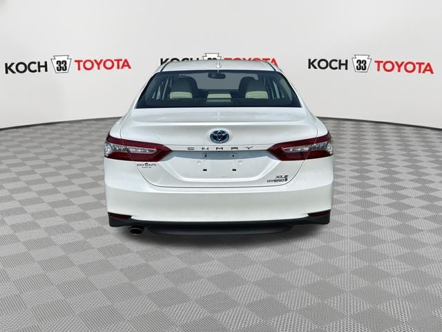 2020 Toyota Camry Hybrid XLE
