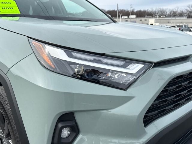 2023 Toyota RAV4 Hybrid XLE Premium