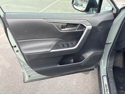 2023 Toyota RAV4 Hybrid XLE Premium