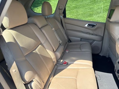2016 Nissan Pathfinder Platinum
