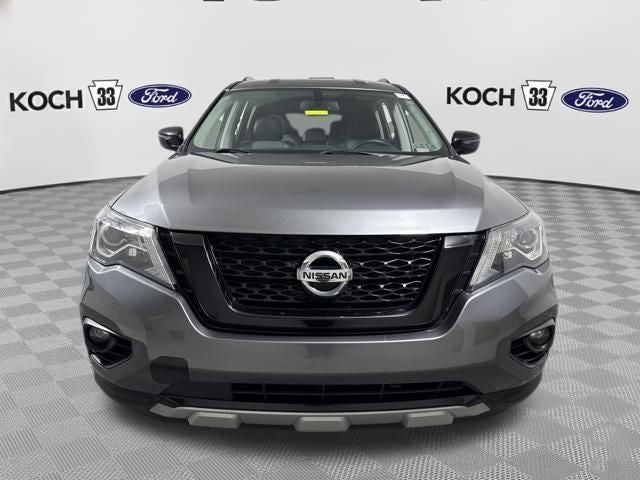 2020 Nissan Pathfinder SV