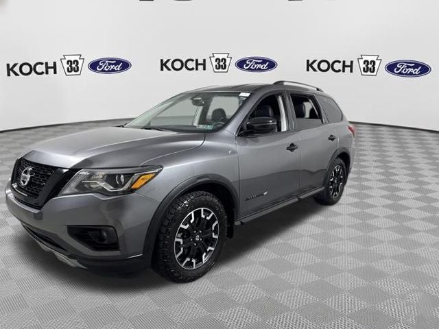 2020 Nissan Pathfinder SV