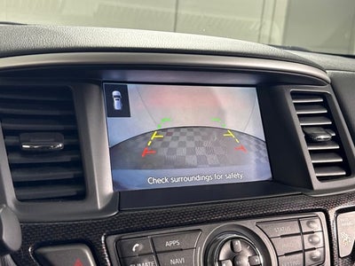 2020 Nissan Pathfinder SV