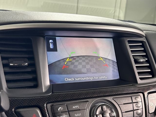 2020 Nissan Pathfinder SV