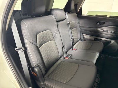 2024 Nissan Pathfinder S
