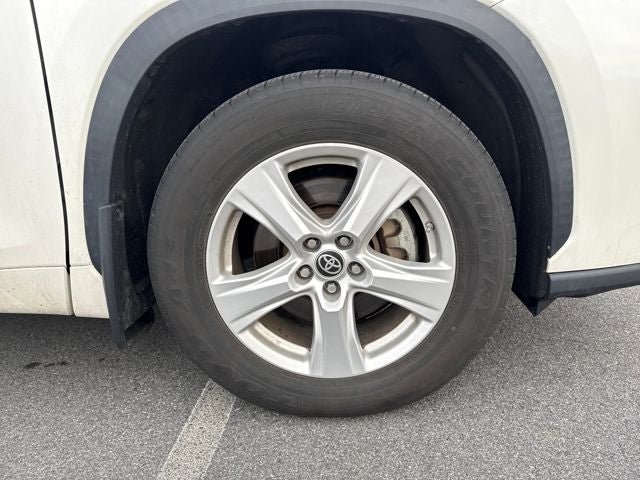 2021 Toyota Highlander LE