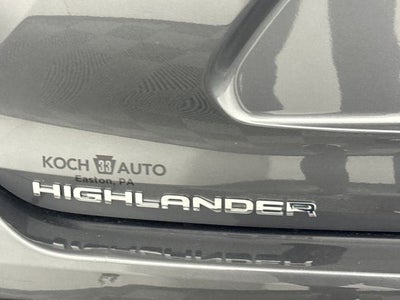 2022 Toyota Highlander LE