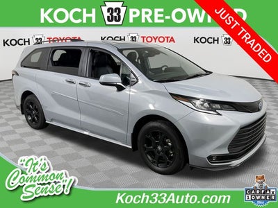 2025 Toyota Sienna Woodland Edition 7 Passenger