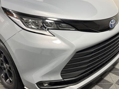 2025 Toyota Sienna Woodland Edition 7 Passenger