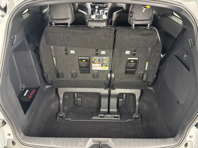 2025 Toyota Sienna Woodland Edition 7 Passenger