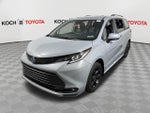 2025 Toyota Sienna Woodland Edition 7 Passenger