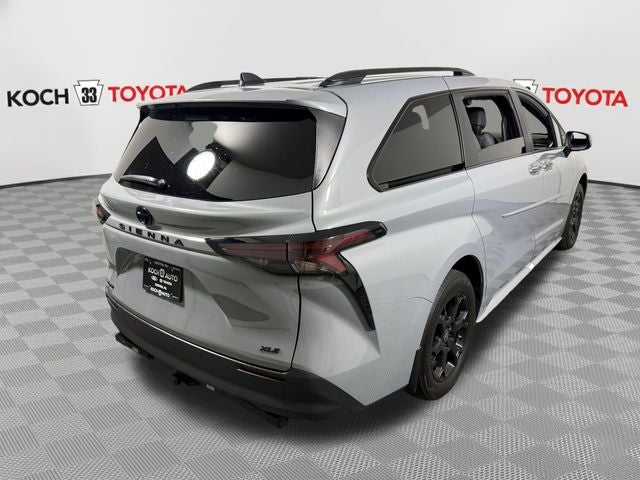 2025 Toyota Sienna Woodland Edition 7 Passenger