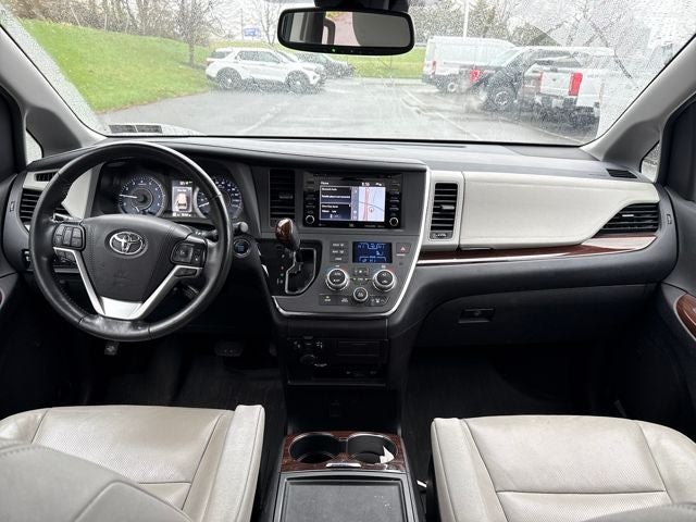 2019 Toyota Sienna Limited Premium 7 Passenger
