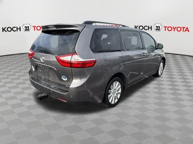 2017 Toyota Sienna XLE Premium 7 Passenger