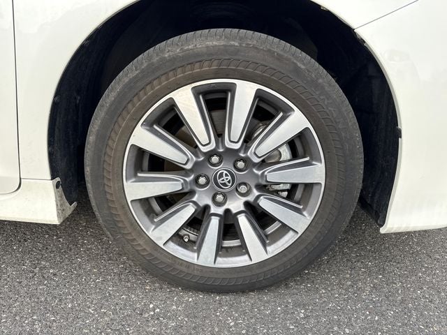 2020 Toyota Sienna XLE 7 Passenger