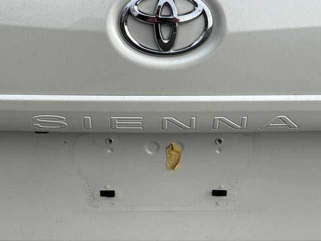 2020 Toyota Sienna XLE 7 Passenger
