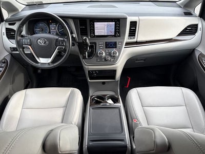 2020 Toyota Sienna XLE 7 Passenger