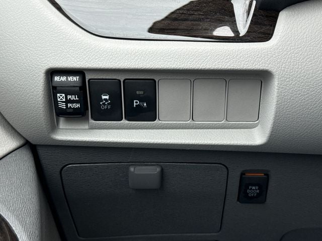 2020 Toyota Sienna XLE 7 Passenger