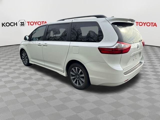 2020 Toyota Sienna XLE 7 Passenger