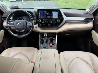 2021 Toyota Highlander Hybrid Platinum